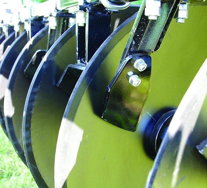 Disc scrapers