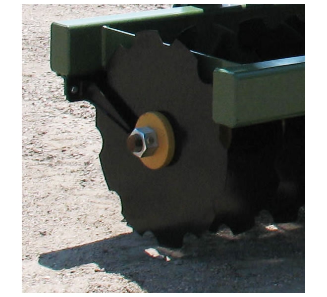 Straw press blade scrapers
