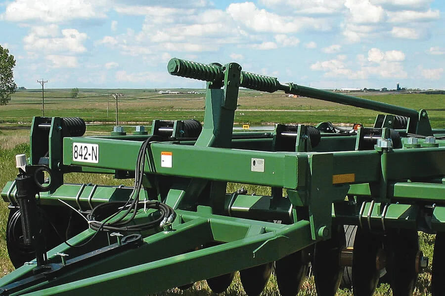 Adjustable leveling system